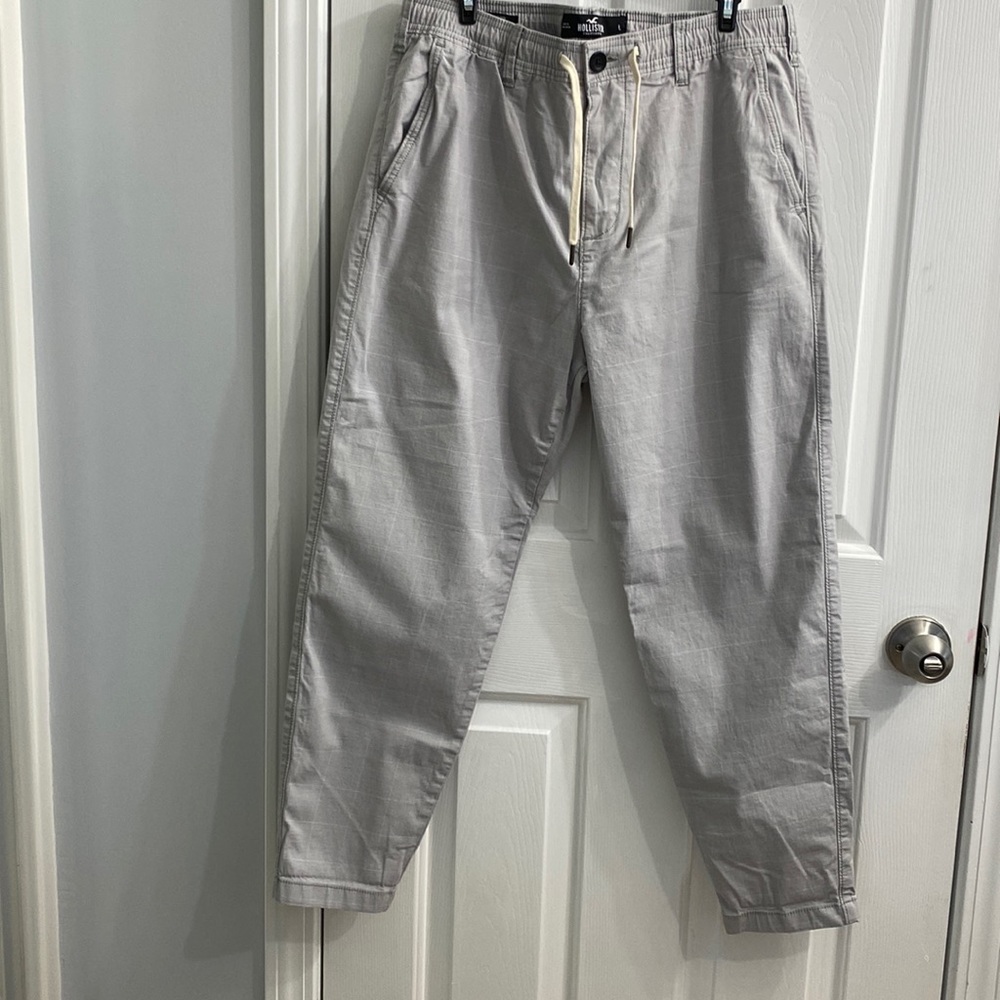 Men's Skinny Jogger Pants in Light Grey Size L from Hollister
